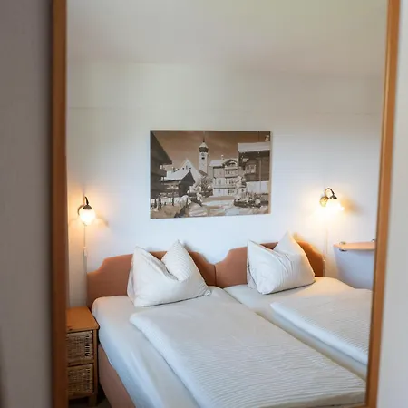 Ambiente Apartment *