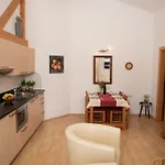 Ambiente דירה